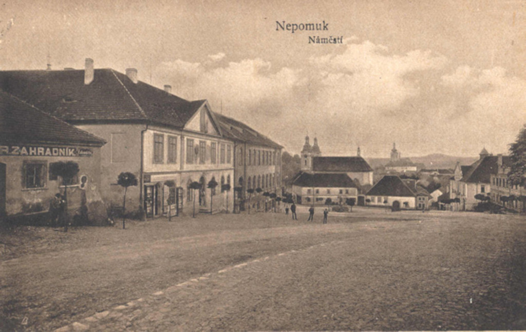 namesti_old